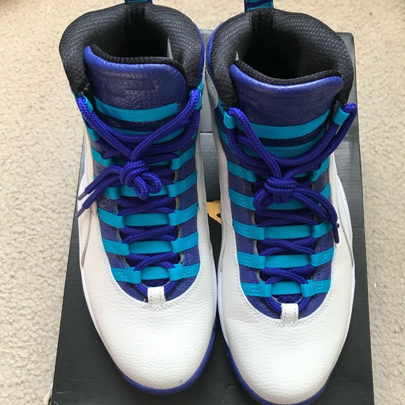 “Charlotte” Air Jordan 10 Retro - Picture 2 of 5